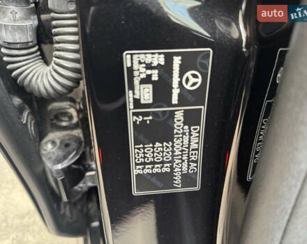 Черный Мерседес Е-Класс, объемом двигателя 1.95 л и пробегом 224 тыс. км за 30000 $, фото 17 на Automoto.ua