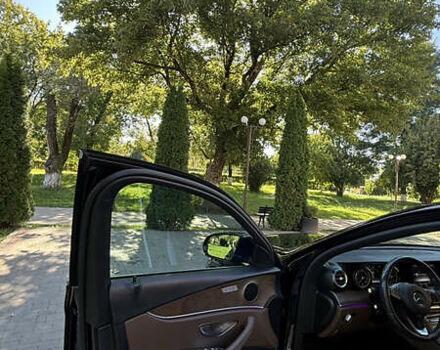 Черный Мерседес Е-Класс, объемом двигателя 1.95 л и пробегом 147 тыс. км за 30500 $, фото 15 на Automoto.ua