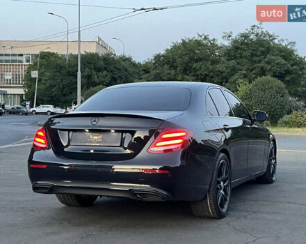 Мерседес Е-Класс 2017 в Одессе на Automoto.ua Черный Мерседес Е-Класс, объемом двигателя 1.95 л и пробегом 173 тыс. км за 29500 $, фото 3 на Automoto.ua