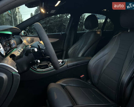 Черный Мерседес Е-Класс, объемом двигателя 1.95 л и пробегом 173 тыс. км за 29500 $, фото 10 на Automoto.ua