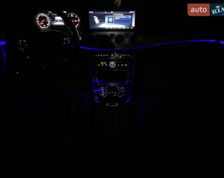 Черный Мерседес Е-Класс, объемом двигателя 1.95 л и пробегом 160 тыс. км за 30000 $, фото 78 на Automoto.ua