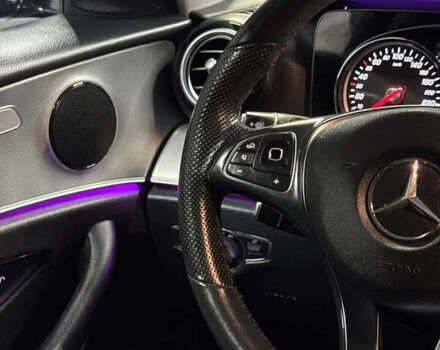 Черный Мерседес Е-Класс, объемом двигателя 2 л и пробегом 197 тыс. км за 29999 $, фото 39 на Automoto.ua