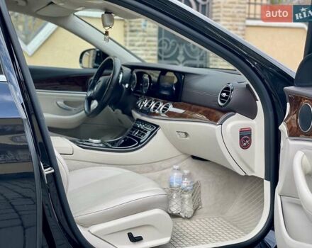 Мерседес Е-Класс 2017 в Мукачеве на Automoto.ua Черный Мерседес Е-Класс, объемом двигателя 1.99 л и пробегом 92 тыс. км за 33900 $, фото 26 на Automoto.ua