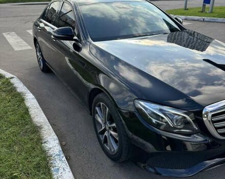 Чорний Мерседес Е-Клас, об'ємом двигуна 2 л та пробігом 216 тис. км за 27000 $, фото 7 на Automoto.ua