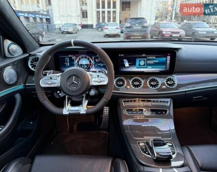 Черный Мерседес Е-Класс, объемом двигателя 3.98 л и пробегом 50 тыс. км за 85000 $, фото 18 на Automoto.ua