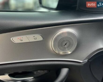 Черный Мерседес Е-Класс, объемом двигателя 1.95 л и пробегом 204 тыс. км за 23500 $, фото 19 на Automoto.ua
