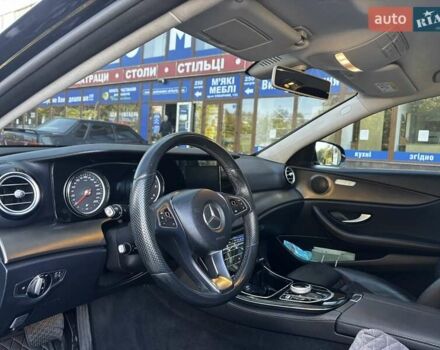 Черный Мерседес Е-Класс, объемом двигателя 1.95 л и пробегом 304 тыс. км за 24800 $, фото 7 на Automoto.ua