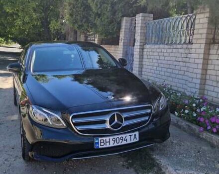 Черный Мерседес Е-Класс, объемом двигателя 1.95 л и пробегом 262 тыс. км за 26000 $, фото 7 на Automoto.ua
