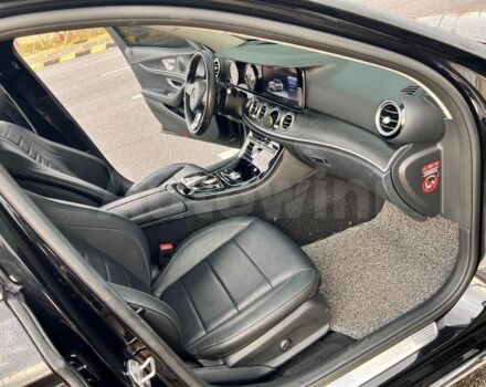 Чорний Мерседес Е-Клас, об'ємом двигуна 2 л та пробігом 94 тис. км за 19900 $, фото 7 на Automoto.ua