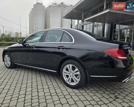 Черный Мерседес Е-Класс, объемом двигателя 1.95 л и пробегом 28 тыс. км за 37000 $, фото 10 на Automoto.ua