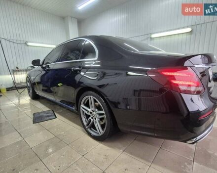 Черный Мерседес Е-Класс, объемом двигателя 1.95 л и пробегом 140 тыс. км за 35000 $, фото 13 на Automoto.ua