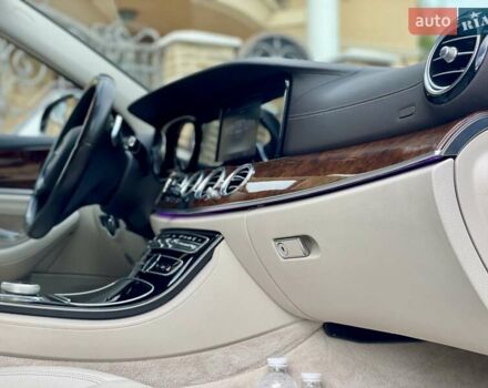 Мерседес Е-Класс 2017 в Мукачеве на Automoto.ua Черный Мерседес Е-Класс, объемом двигателя 1.99 л и пробегом 92 тыс. км за 33900 $, фото 27 на Automoto.ua