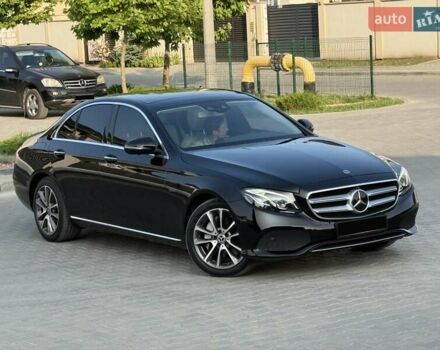 Черный Мерседес Е-Класс, объемом двигателя 2 л и пробегом 113 тыс. км за 33500 $, фото 10 на Automoto.ua
