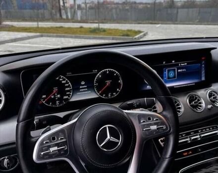 Чорний Мерседес Е-Клас, об'ємом двигуна 2 л та пробігом 405 тис. км за 22800 $, фото 8 на Automoto.ua