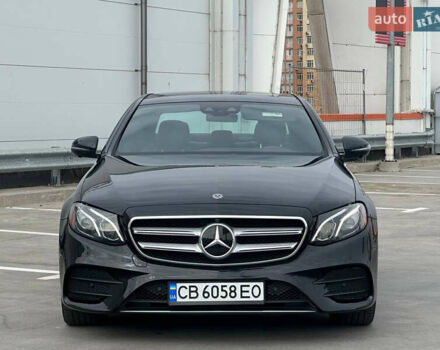 Черный Мерседес Е-Класс, объемом двигателя 2 л и пробегом 87 тыс. км за 32000 $, фото 5 на Automoto.ua