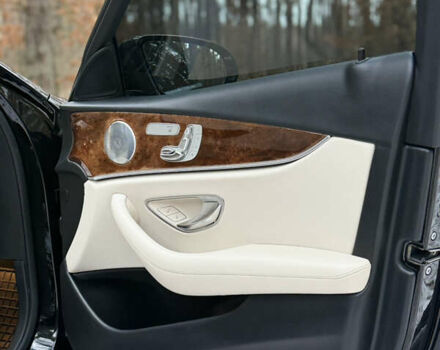 Черный Мерседес Е-Класс, объемом двигателя 1.99 л и пробегом 111 тыс. км за 28800 $, фото 29 на Automoto.ua