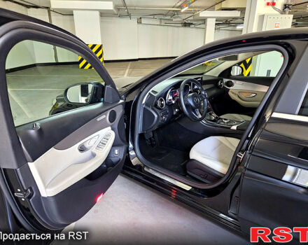 Черный Мерседес Е-Класс, объемом двигателя 2 л и пробегом 180 тыс. км за 26500 $, фото 5 на Automoto.ua