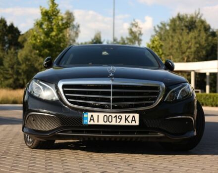Чорний Мерседес Е-Клас, об'ємом двигуна 3 л та пробігом 62 тис. км за 44900 $, фото 1 на Automoto.ua