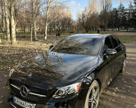 Чорний Мерседес Е-Клас, об'ємом двигуна 3 л та пробігом 154 тис. км за 40500 $, фото 5 на Automoto.ua
