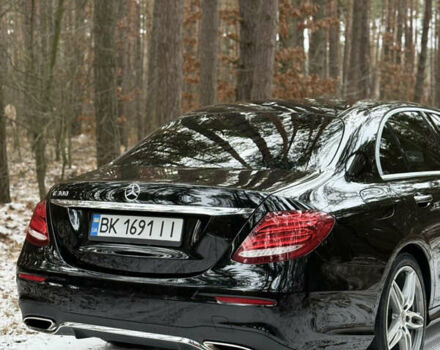 Черный Мерседес Е-Класс, объемом двигателя 1.99 л и пробегом 111 тыс. км за 28800 $, фото 11 на Automoto.ua