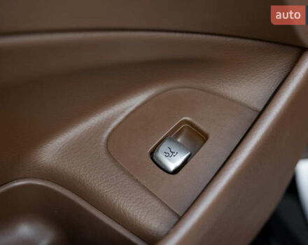 Черный Мерседес Е-Класс, объемом двигателя 1.95 л и пробегом 225 тыс. км за 35500 $, фото 16 на Automoto.ua