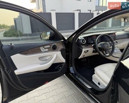 Черный Мерседес Е-Класс, объемом двигателя 2 л и пробегом 113 тыс. км за 33500 $, фото 48 на Automoto.ua