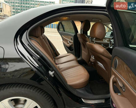 Черный Мерседес Е-Класс, объемом двигателя 1.95 л и пробегом 140 тыс. км за 34500 $, фото 4 на Automoto.ua