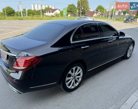 Черный Мерседес Е-Класс, объемом двигателя 2 л и пробегом 145 тыс. км за 28500 $, фото 4 на Automoto.ua