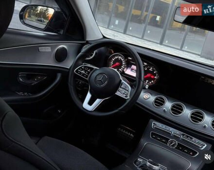 Чорний Мерседес Е-Клас, об'ємом двигуна 1.95 л та пробігом 94 тис. км за 32000 $, фото 9 на Automoto.ua