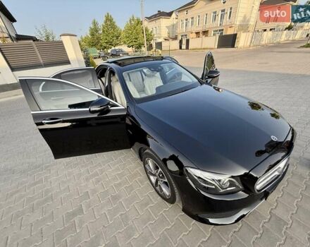 Черный Мерседес Е-Класс, объемом двигателя 2 л и пробегом 113 тыс. км за 33500 $, фото 23 на Automoto.ua