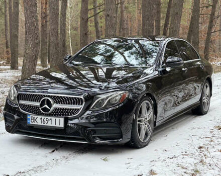 Черный Мерседес Е-Класс, объемом двигателя 1.99 л и пробегом 111 тыс. км за 28800 $, фото 4 на Automoto.ua