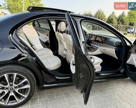 Черный Мерседес Е-Класс, объемом двигателя 2 л и пробегом 113 тыс. км за 33500 $, фото 42 на Automoto.ua