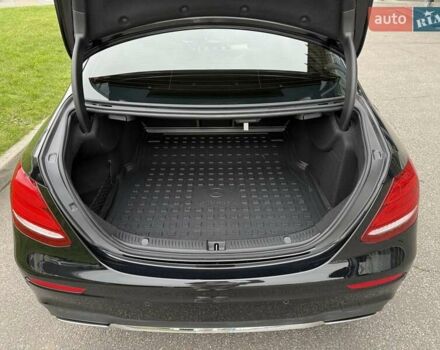 Чорний Мерседес Е-Клас, об'ємом двигуна 1.6 л та пробігом 106 тис. км за 35000 $, фото 33 на Automoto.ua