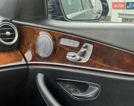 Черный Мерседес Е-Класс, объемом двигателя 2 л и пробегом 87 тыс. км за 32000 $, фото 28 на Automoto.ua