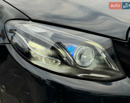 Чорний Мерседес Е-Клас, об'ємом двигуна 2 л та пробігом 230 тис. км за 35640 $, фото 4 на Automoto.ua