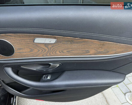 Черный Мерседес Е-Класс, объемом двигателя 2 л и пробегом 145 тыс. км за 28500 $, фото 21 на Automoto.ua