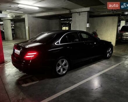 Чорний Мерседес Е-Клас, об'ємом двигуна 1.6 л та пробігом 106 тис. км за 35000 $, фото 67 на Automoto.ua