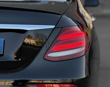 Чорний Мерседес Е-Клас, об'ємом двигуна 3 л та пробігом 152 тис. км за 38000 $, фото 9 на Automoto.ua