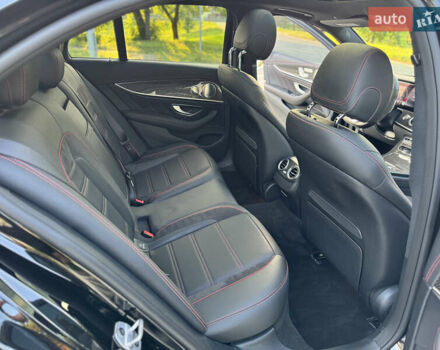 Черный Мерседес Е-Класс, объемом двигателя 3 л и пробегом 30 тыс. км за 55000 $, фото 34 на Automoto.ua
