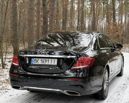 Черный Мерседес Е-Класс, объемом двигателя 1.99 л и пробегом 111 тыс. км за 28800 $, фото 9 на Automoto.ua