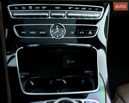 Черный Мерседес Е-Класс, объемом двигателя 1.95 л и пробегом 225 тыс. км за 35500 $, фото 70 на Automoto.ua