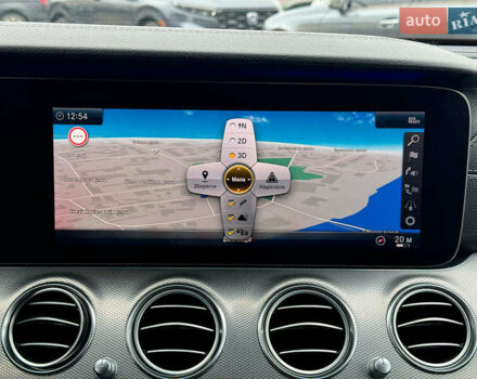 Чорний Мерседес Е-Клас, об'ємом двигуна 2 л та пробігом 230 тис. км за 35640 $, фото 34 на Automoto.ua