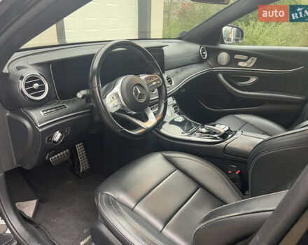 Черный Мерседес Е-Класс, объемом двигателя 2.93 л и пробегом 220 тыс. км за 42899 $, фото 12 на Automoto.ua