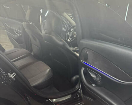 Чорний Мерседес Е-Клас, об'ємом двигуна 1.95 л та пробігом 80 тис. км за 28000 $, фото 1 на Automoto.ua