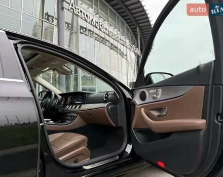 Чорний Мерседес Е-Клас, об'ємом двигуна 1.6 л та пробігом 106 тис. км за 35000 $, фото 19 на Automoto.ua