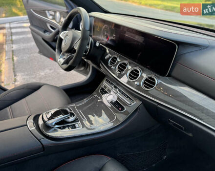 Черный Мерседес Е-Класс, объемом двигателя 3 л и пробегом 30 тыс. км за 55000 $, фото 38 на Automoto.ua