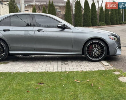 Чорний Мерседес Е-Клас, об'ємом двигуна 3 л та пробігом 139 тис. км за 41000 $, фото 6 на Automoto.ua