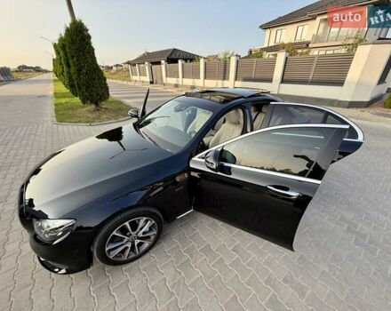 Черный Мерседес Е-Класс, объемом двигателя 2 л и пробегом 113 тыс. км за 33500 $, фото 22 на Automoto.ua