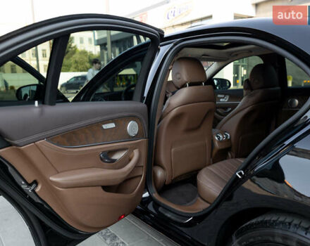 Черный Мерседес Е-Класс, объемом двигателя 1.95 л и пробегом 225 тыс. км за 35500 $, фото 25 на Automoto.ua