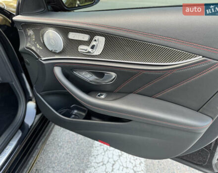 Черный Мерседес Е-Класс, объемом двигателя 3 л и пробегом 30 тыс. км за 55000 $, фото 35 на Automoto.ua